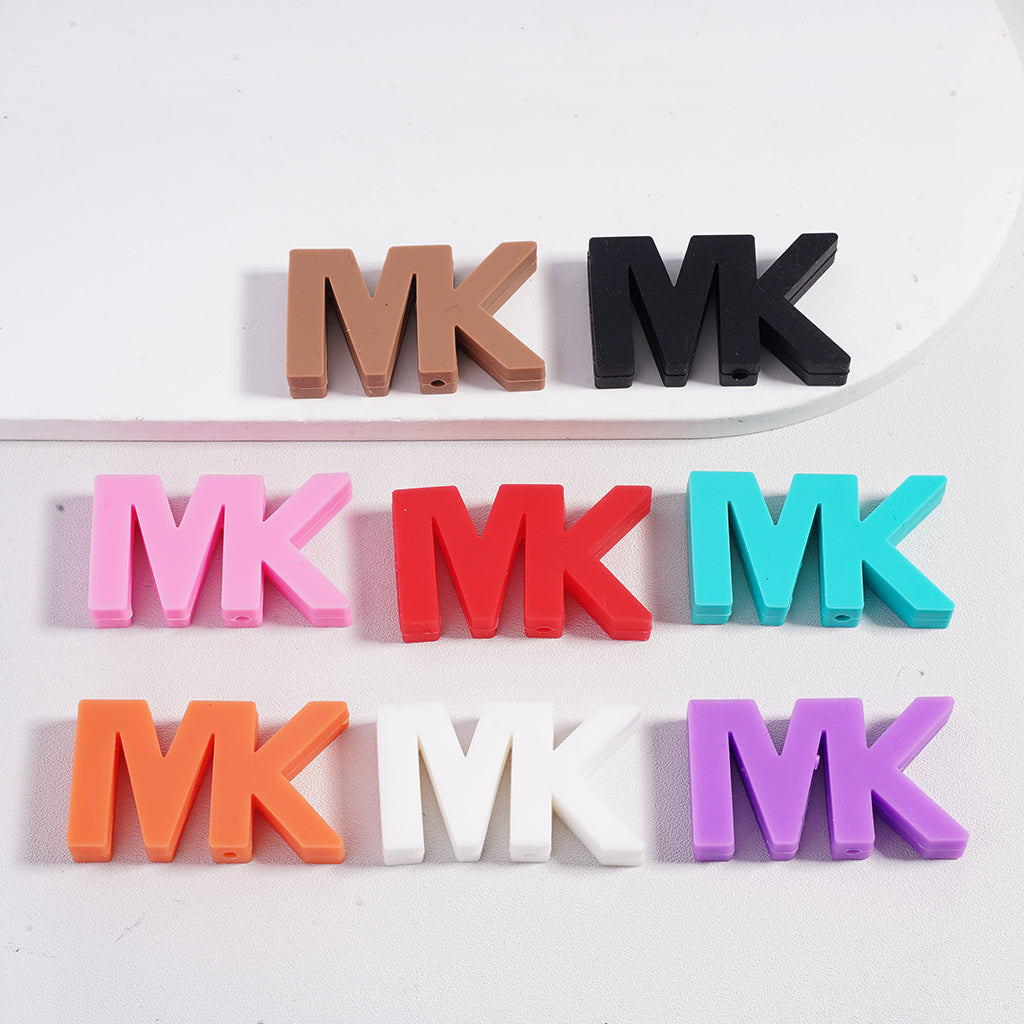 VL CC GG KM Letters Silicone Focal Beads, Random Mix