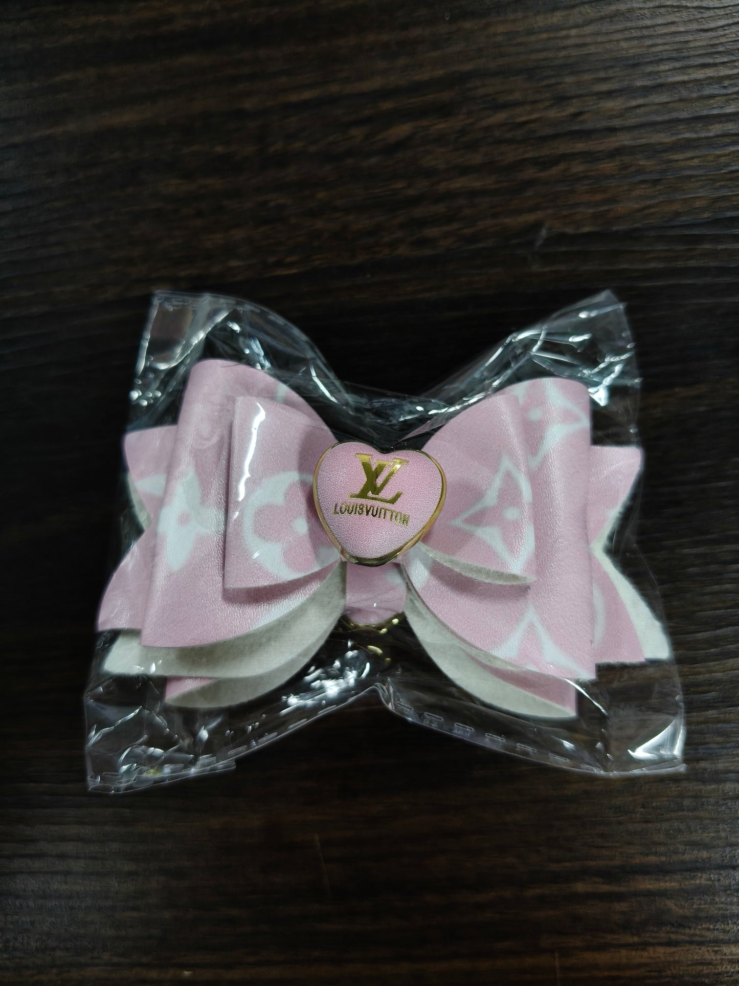 Leather VL Large Bow Classic Pattern, Pink, White, And Black, Two Per Bag. The Hole Is On The Bead. Please Note That The Back Is White.