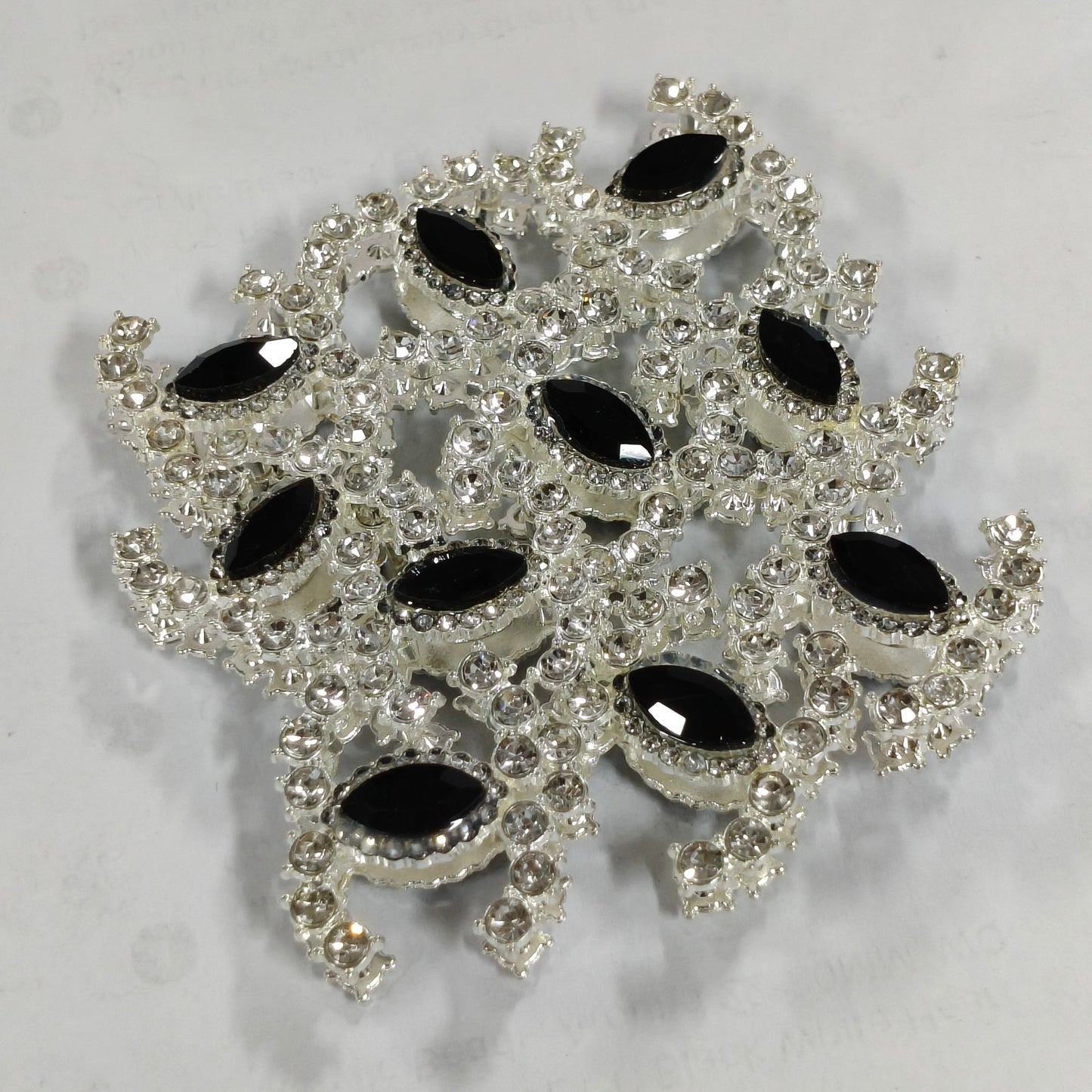 CC Gemstones Alloy Beads Pure Black & Pure White 2‑Design Pack, 10Pcs Each With Sparkling Diamonds