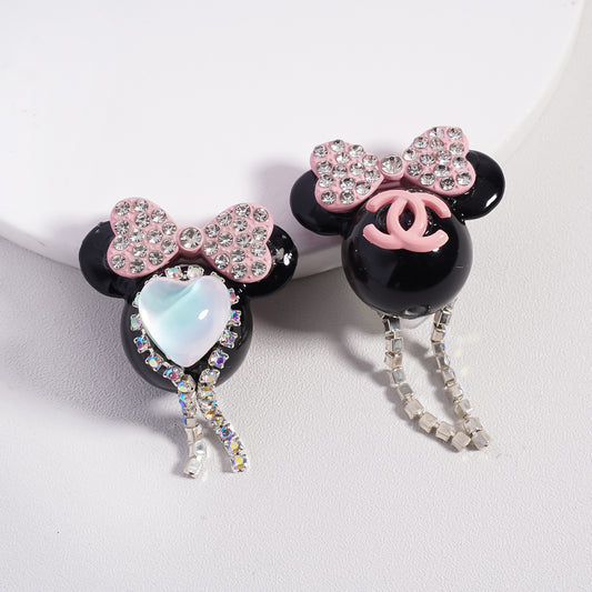 Minnie Mouse Shaped Diamond Strip CC Acrylic Accessory