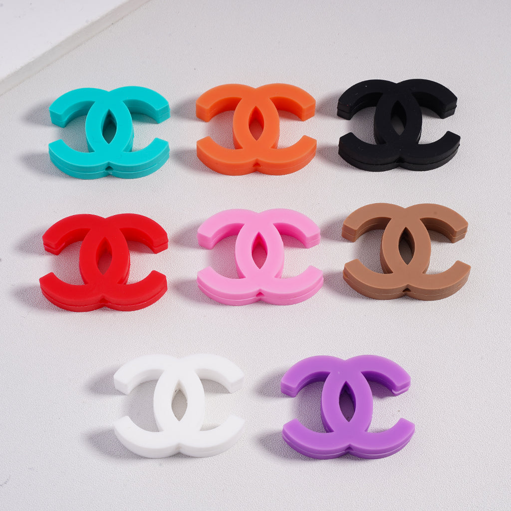 VL CC GG KM Letters Silicone Focal Beads, Random Mix